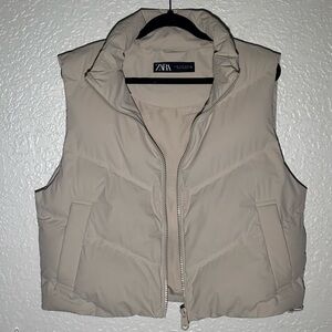 ZARA Beige Puffer Vest | Size M